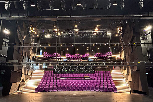 Staatstheater Darmstadt hebt wieder den Vorhang 