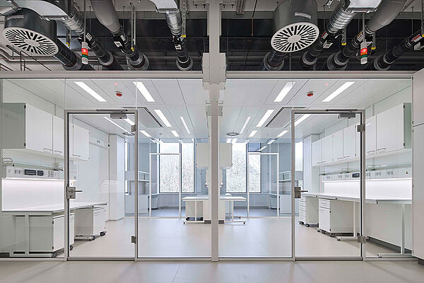 Einzug in die neuen Laborbereiche des MedForCe gestartet