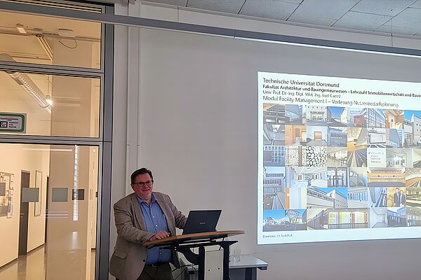 Jost Dewald: Wenn Theorie auf Projektpraxis trifft 