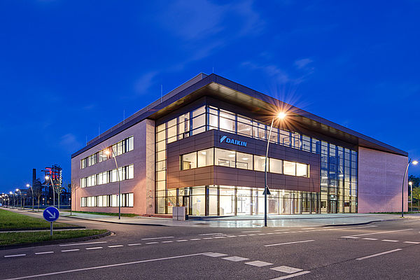 Neubau Forschungs- und Bürogebäude der DAIKIN Chemical Europe GmbH