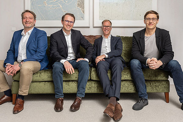 neue Kooperation: Christian Cramer und Ralf Uennigmann, assmann gruppe, mit Andreas Heupel und Jens Marquardt, Heupel GmbH