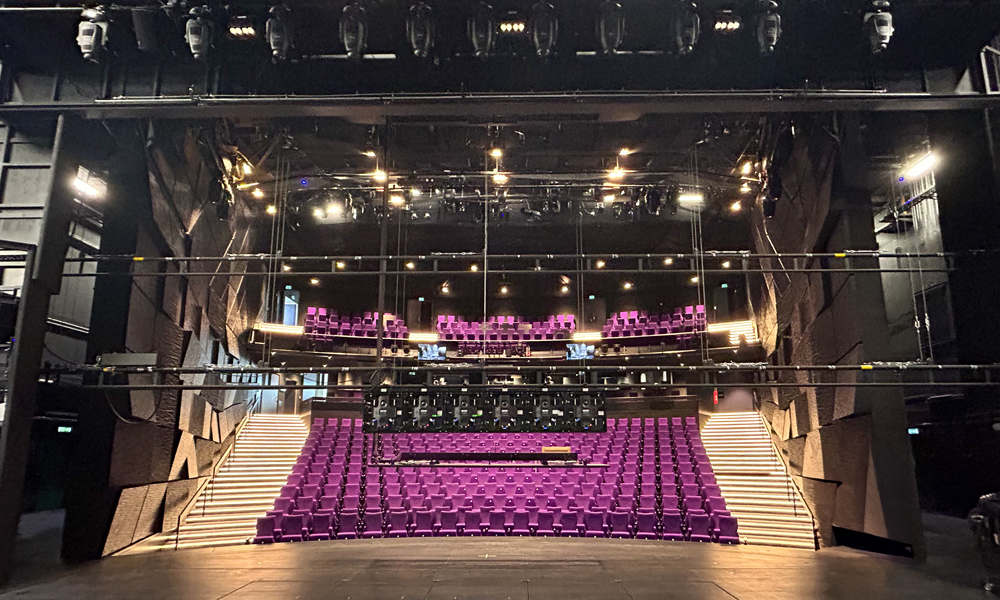 Staatstheater Darmstadt hebt wieder den Vorhang 